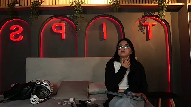 mekari fox online show from June 2, 11:18 pm