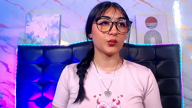 Mariangp online show from July 2, 8:04 pm