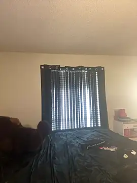 Snapshot of wavywavy12 chatting on March 27, 11:48 pm wavywavy12 online show from March 27, 11:48 pm