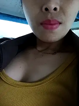 Snapshot of hd_love69 chatting on March 9, 12:47 am hd love69 online show from March 9, 12:47 am