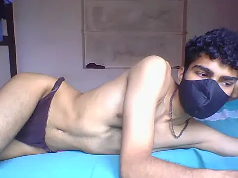 NikhilN247913 online show from February 27, 6:13 am