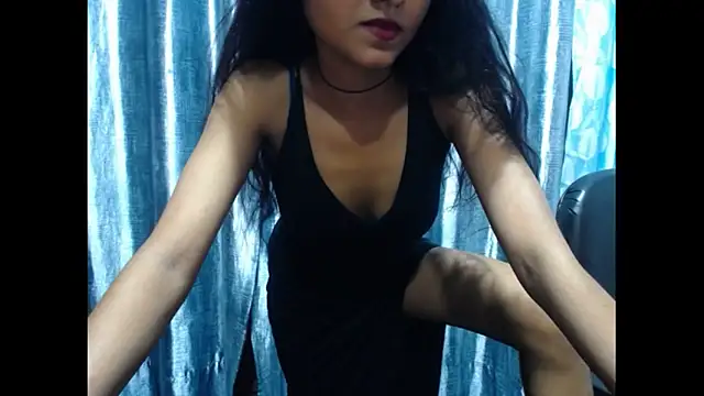 Snapshot of Roselley chatting on April 25, 2:14 pm Roselley online show from April 25, 2:14 pm