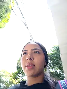 Snapshot of Sexy_cloe_outdoors chatting on March 28, 3:55 pm Sexy cloe outdoors online show from March 28, 3:55 pm