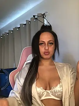 Snapshot of mayawesttt chatting on March 6, 12:45 pm mayawesttt online show from March 6, 12:45 pm