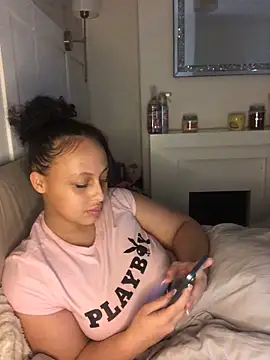 Snapshot of mayawesttt chatting on April 14, 2:23 pm mayawesttt online show from April 14, 2:23 pm