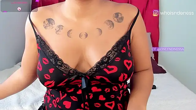 Snapshot of nessa_wine chatting on March 19, 3:05 pm nessa wine online show from March 19, 3:05 pm