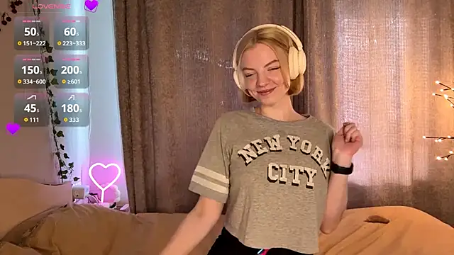 Snapshot of Marry_Sornatiko chatting on May 28, 3:09 pm Marry Sornatiko online show from May 28, 3:09 pm