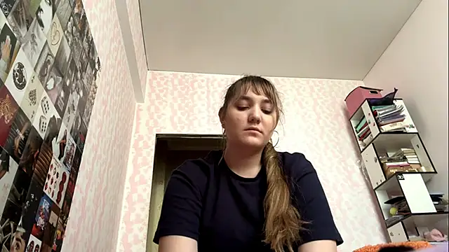 Snapshot of JanineThielman chatting on June 16, 10:07 am JanineThielman online show from June 16, 10:07 am