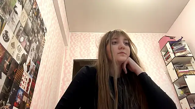 Snapshot of JanineThielman chatting on June 18, 1:26 pm JanineThielman online show from June 18, 1:26 pm