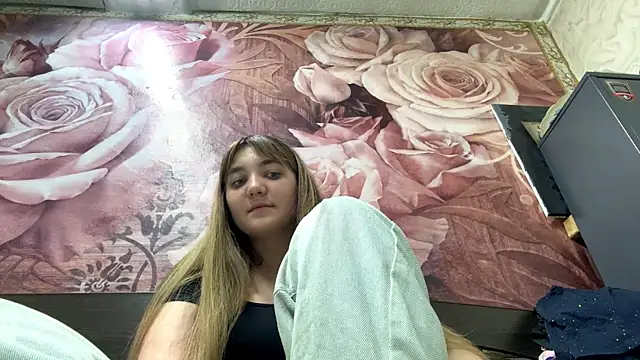 Snapshot of JanineThielman chatting on June 27, 6:40 am JanineThielman online show from June 27, 6:40 am