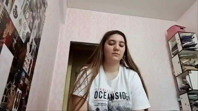 Snapshot of JanineThielman chatting on July 12, 5:20 am JanineThielman online show from July 12, 5:20 am