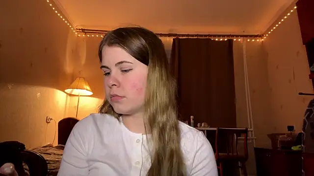 Snapshot of Amy_Maev chatting on February 25, 4:00 am Amy Maev online show from February 25, 4:00 am