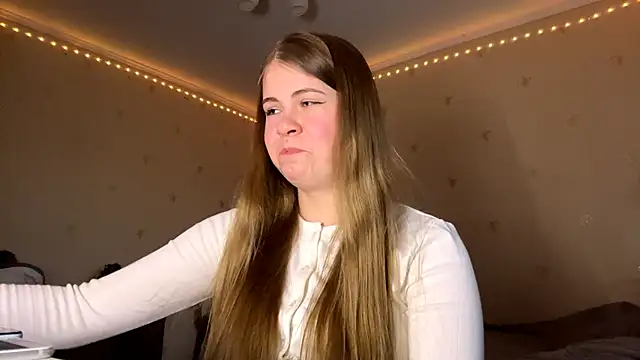 Snapshot of Amy_Maev chatting on March 16, 2:54 pm Amy Maev online show from March 16, 2:54 pm