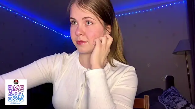 Snapshot of Amy_Maev chatting on March 20, 4:12 pm Amy Maev online show from March 20, 4:12 pm