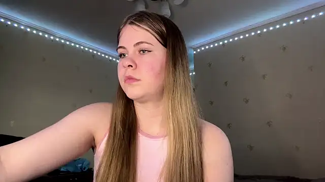 Snapshot of Amy_Maev chatting on March 27, 2:17 pm Amy Maev online show from March 27, 2:17 pm