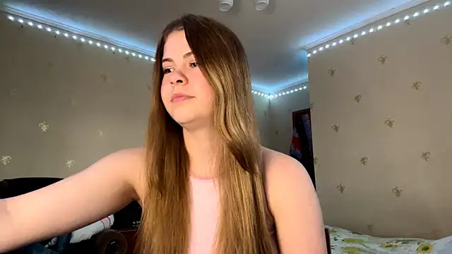 Snapshot of Amy_Maev chatting on April 1, 6:25 am Amy Maev online show from April 1, 6:25 am