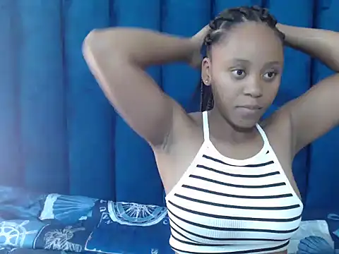 Snapshot of CreamyTea chatting on March 10, 12:10 pm CreamyTea online show from March 10, 12:10 pm