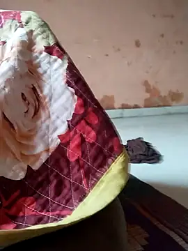 Snapshot of horny_boy_45 chatting on March 8, 2:04 am horny boy 45 online show from March 8, 2:04 am