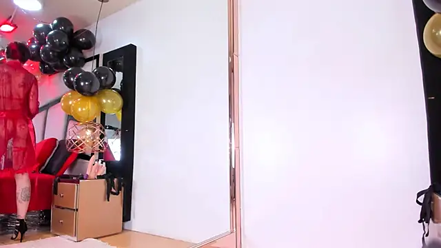 Snapshot of Calioperoux chatting on March 21, 9:18 pm Calioperoux online show from March 21, 9:18 pm