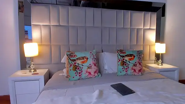 Snapshot of Tiffanyy_Lam chatting on March 6, 12:40 am Tiffanyy Lam online show from March 6, 12:40 am