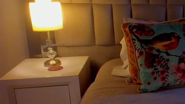 Snapshot of Tiffanyy_Lam chatting on March 18, 9:51 pm Tiffanyy Lam online show from March 18, 9:51 pm