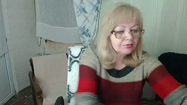 StellaLarsen1 online show from March 24, 7:19 pm