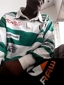 Snapshot of Trendyiv chatting on March 28, 12:16 pm Trendyiv online show from March 28, 12:16 pm