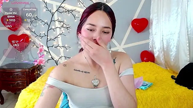 Liore Vance online show from February 22, 11:25 pm