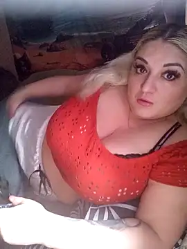 Snapshot of CharleyyCream chatting on March 19, 8:07 am CharleyyCream online show from March 19, 8:07 am