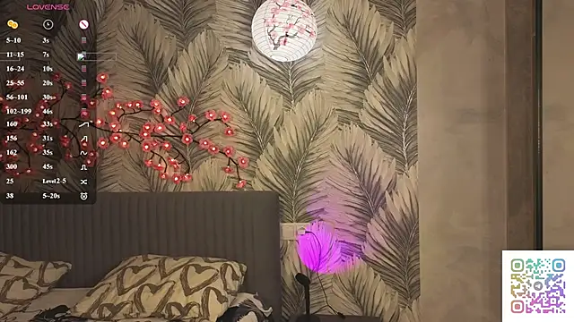 HinaVibe online show from May 8, 4:01 pm