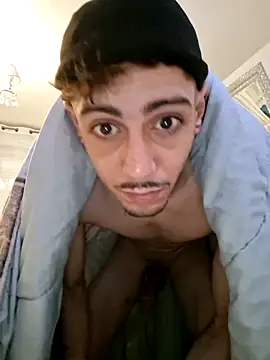 Snapshot of JestingSense chatting on March 4, 7:03 am JestingSense online show from March 4, 7:03 am