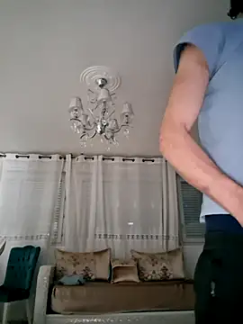 Snapshot of JestingSense chatting on March 24, 8:41 am JestingSense online show from March 24, 8:41 am