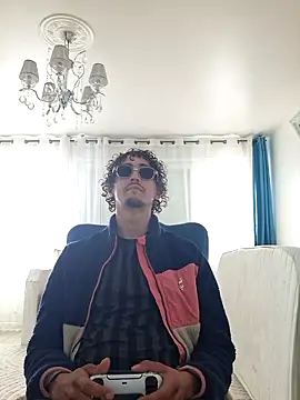 Snapshot of JestingSense chatting on March 27, 2:17 pm JestingSense online show from March 27, 2:17 pm