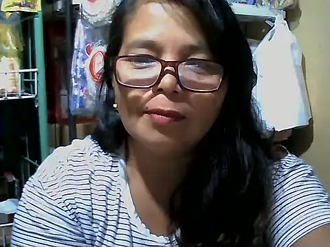 Snapshot of Flowerblossom123 chatting on March 23, 1:15 pm Flowerblossom123 online show from March 23, 1:15 pm