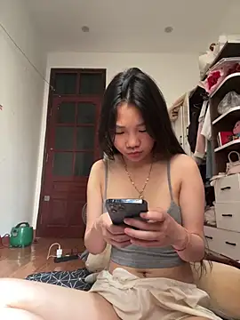 Miumieu2 online show from April 6, 3:37 am