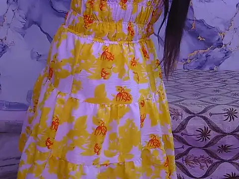 Snapshot of Aayesha-queen chatting on April 9, 4:01 am Aayesha-queen online show from April 9, 4:01 am