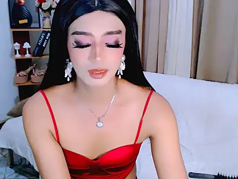 Snapshot of Queeny_Cassandra chatting on May 24, 6:29 am Queeny Cassandra online show from May 24, 6:29 am