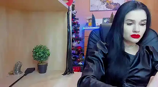 Snapshot of KristiTopxx chatting on December 5, 9:06 pm KristiTopxx online show from December 5, 9:06 pm