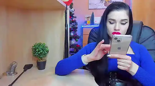 Snapshot of KristiTopxx chatting on December 12, 8:21 pm KristiTopxx online show from December 12, 8:21 pm