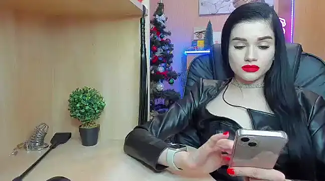 Snapshot of KristiTopxx chatting on January 4, 7:23 pm KristiTopxx online show from January 4, 7:23 pm