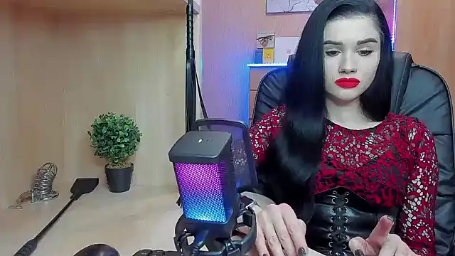 Snapshot of KristiTopxx chatting on February 7, 7:38 pm KristiTopxx online show from February 7, 7:38 pm
