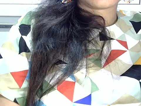Snapshot of Neha_Sharma2 chatting on April 1, 1:06 am Neha Sharma2 online show from April 1, 1:06 am