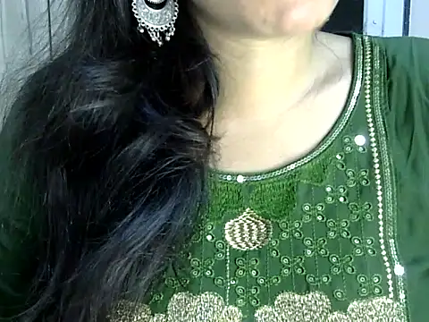 Snapshot of Neha_Sharma2 chatting on April 5, 1:52 pm Neha Sharma2 online show from April 5, 1:52 pm