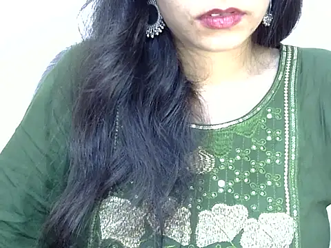 Snapshot of Neha_Sharma2 chatting on April 8, 8:47 am Neha Sharma2 online show from April 8, 8:47 am