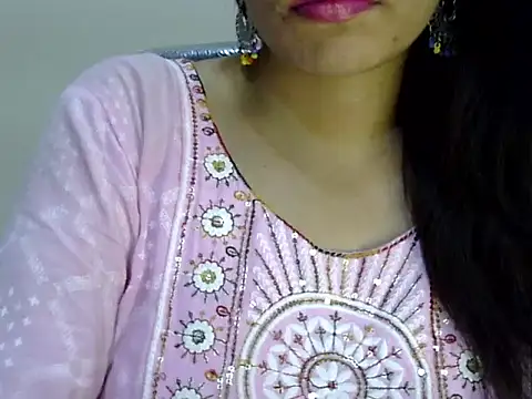 Snapshot of Neha_Sharma2 chatting on April 10, 3:39 pm Neha Sharma2 online show from April 10, 3:39 pm