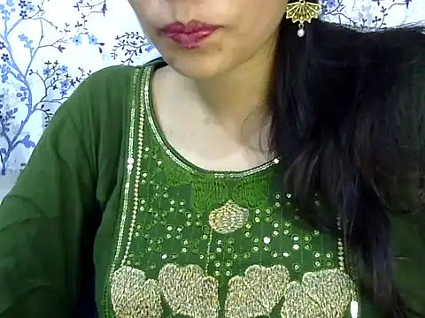 Snapshot of Neha_Sharma2 chatting on June 22, 1:08 pm Neha Sharma2 online show from June 22, 1:08 pm