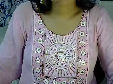Snapshot of Neha_Sharma2 chatting on June 24, 2:05 pm Neha Sharma2 online show from June 24, 2:05 pm