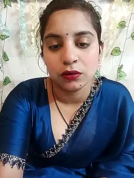 lovely-girl99 online show from April 6, 3:37 am