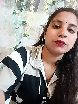 lovely-girl99 online show from April 7, 4:46 am