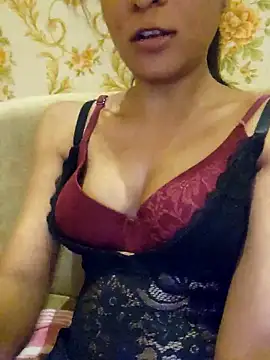 Snapshot of madhu2002sl chatting on February 23, 1:52 pm madhu2002sl online show from February 23, 1:52 pm